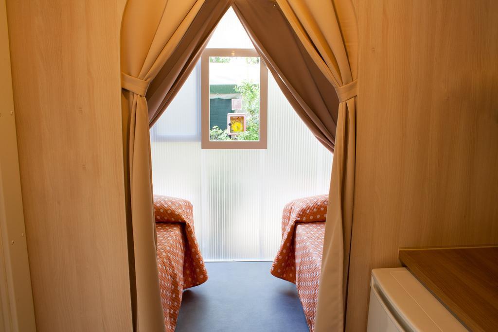 Camping Dei Tigli 托雷德尔格拉戈普奇 外观 照片